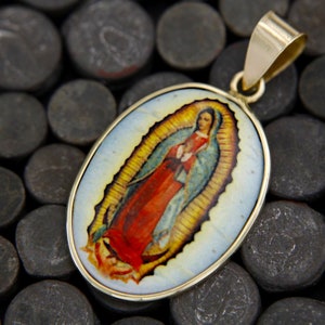 Colgante de Guadalupe de 14k, Colgante de oro de Guadalupe, Colgante de Virgen de Guadalupe, Colgante de Nuestra Señora de Guadalupe, Medalla de Guadalupe, Joyería italiana
