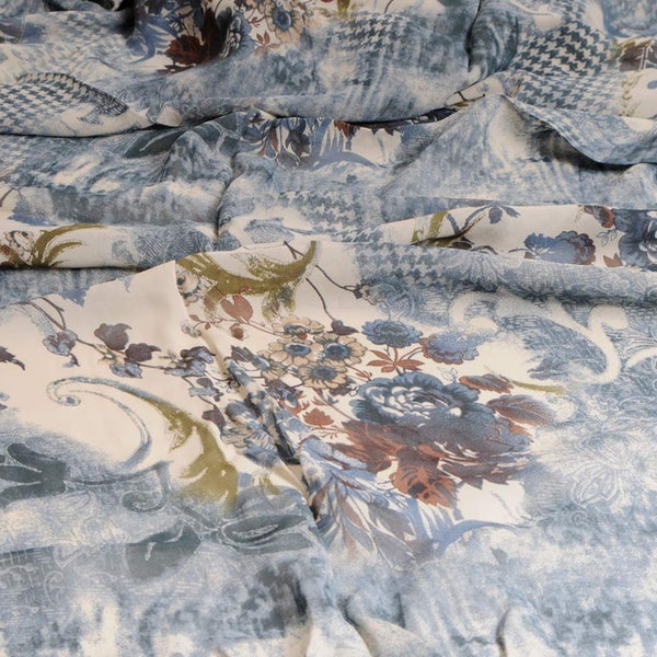 tissu fin viscose belle qualité bleu indigo clair bordeau