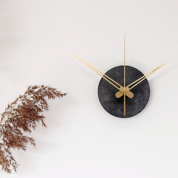 Reloj de pared gris - pequeño y compacto, reloj de estilo minimalista totalmente silencioso - ligero fácil de montar decoración de la pared, primer regalo del hogar