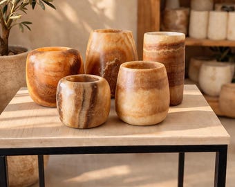 Set di 5 portacandele in alabastro marrone, realizzati a mano. Portacandele per lumini. Alabastro egiziano arabo.