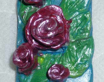 beautiful rectangle MAGNET pattern roses and leaves in clay durrcissante