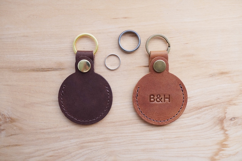 Leather Ring Pouch with Key Ring: Personalized Ring Protector image 1