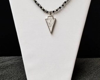 Arrowhead pendant necklace