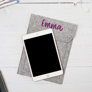 Gepersonaliseerde op maat gemaakte grijze vilten iPad-hoes voor tablethoes