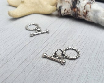 Buy Matte Silver Plated Twisted Toggle Clasp | 2 Sets Online in