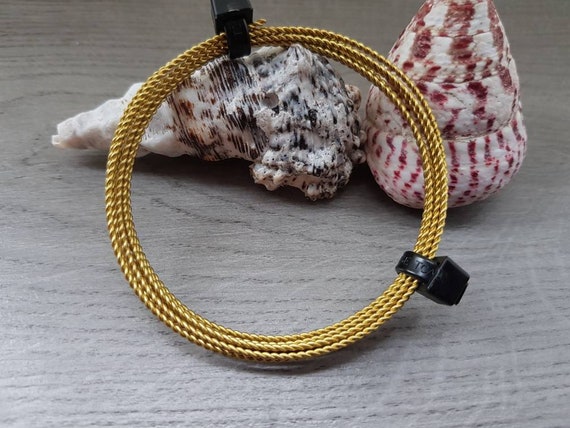 Wire Bracelet with hook opening in 12 gauge wire, Bright Brass, 5