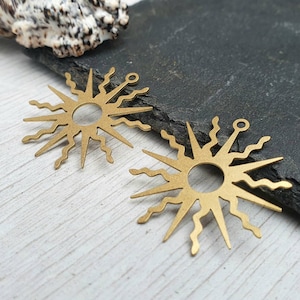 30.5 x 29.5mm Raw Brass Sun Pendants | 2 Pcs