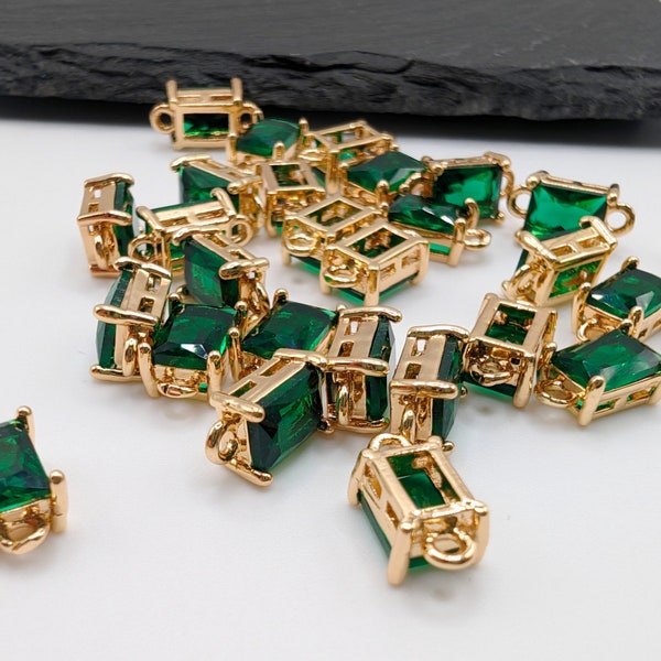 4 x Facetted Rectangle Green Glass Connectors With Gold Plated Framing | 12 x 5mm