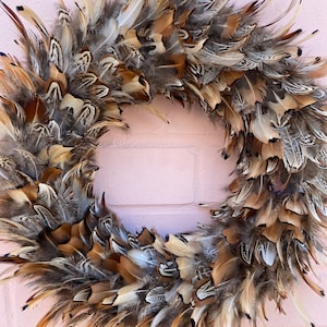 Front door decor | Front door wreath | All year round wreath | Feather accessories | Feather wreath | Seasonal wreath | 30-35cm