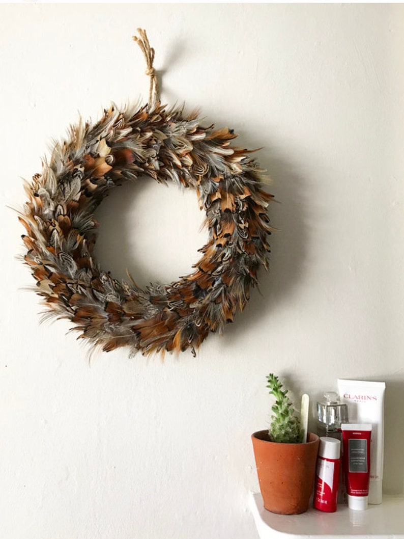 Feather wreath Feather wall art Farmhouse wreath Farmhouse decor Country wreath Easter wreath Spring farmhouse wreath 30-35cm image 1