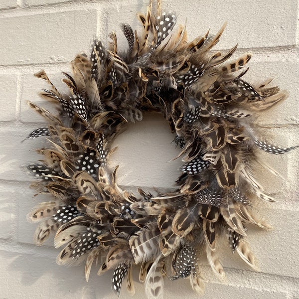 Feather wreath | Spring door wreath | Farmhouse wreath | Farmhouse decor | Country wreath | Country Living | Easter decorations | 20-25cm
