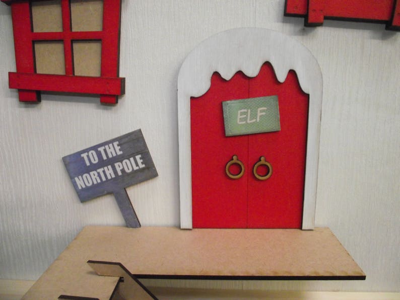 Large 3D Elf Door with Steps for wall mounting above the skirting board on the chimney breast or on the shelf