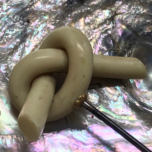 Antique shops Lover’s Knot in Early Celluloid - Art Deco
