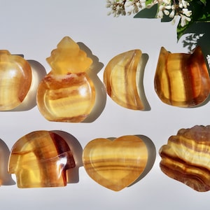 Wholesale 1KG Lot Rainbow Fluorite Trays / Crystal Bowl / Ashtray / Hand-Carved / Trinket / Crystal Home Decor / Gift / Healing Riki