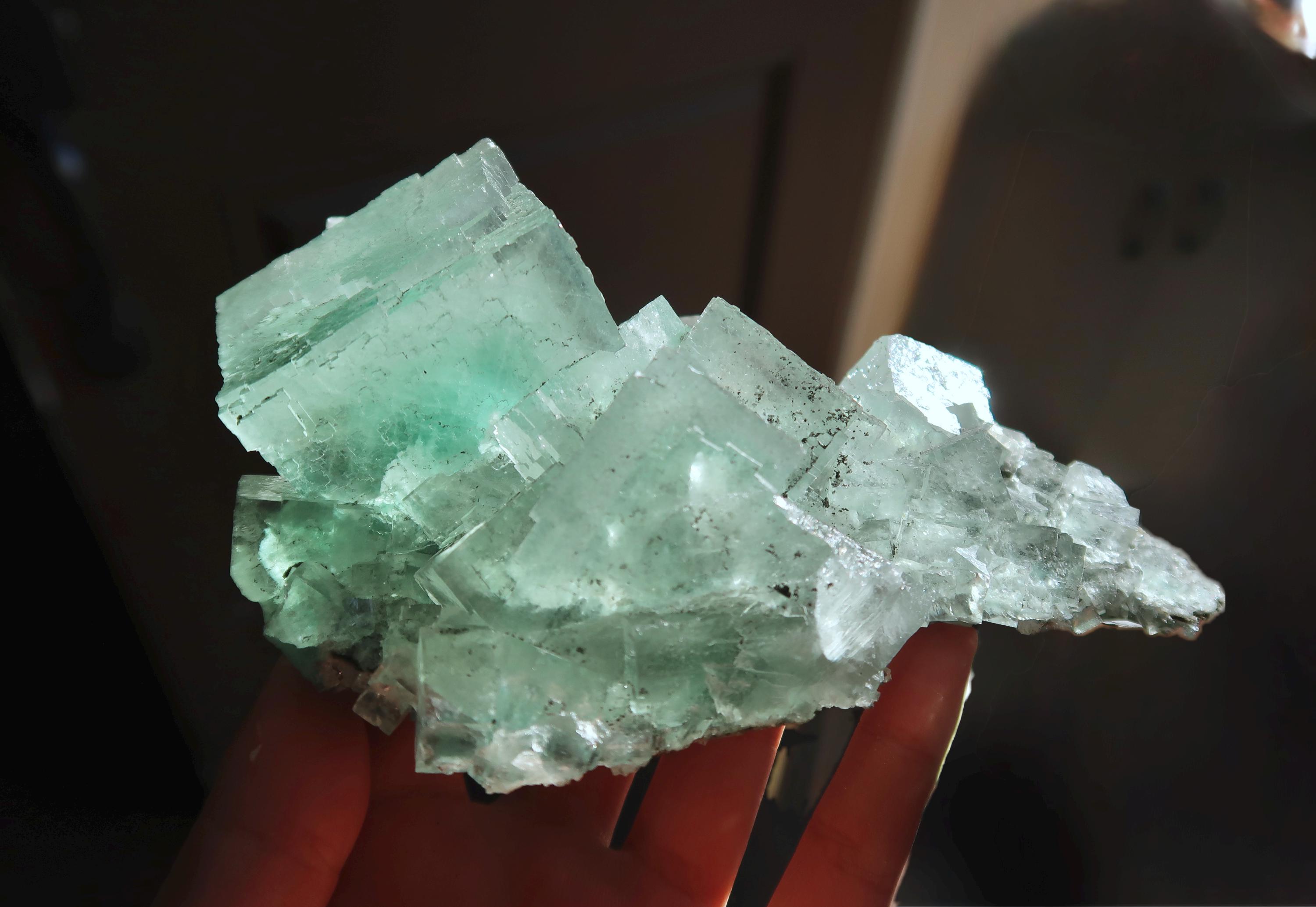 グリーンウィンドウ蛍石、中国湖南省チェンチョウ市マナオシャン鉱山産