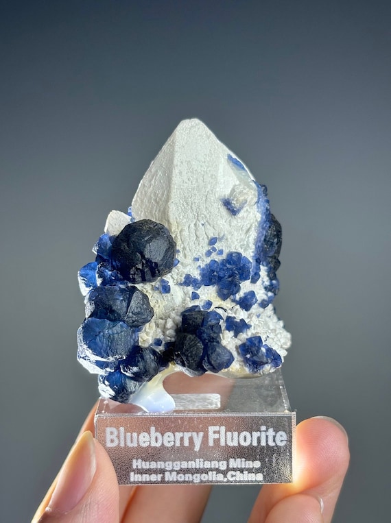 【美透過！】ブルーベリーフローライト　内モンゴル　蛍石 ブルーベリーフローライト 美透過！】ブルーベリーフローライト