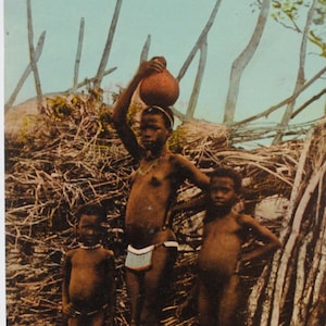 Zulu African native tribe - Rare carte postale vintage Afrique du Sud -  portrait ethnique  - art africain - zulu kraal A10