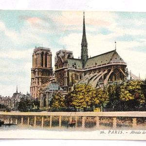 Notre Dame de Paris vue depuis la Seine- carte postale ancienne- cathédrale Notre Dame de Paris -B13