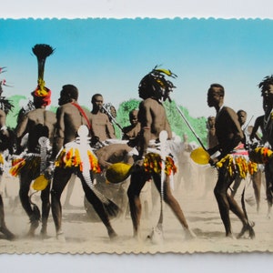 Art africain- art mural tribal - carte postale  vintage ethnique- danseurs africains au Tchad après la récolte du coton- décor tribal -A19