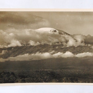 Rare carte photo Zagourski-L'afrique qui disparaît-Kilimandjaro-Kenya-Vue de Moshi-carte ancienne véritable photo-ethnographie-ref230
