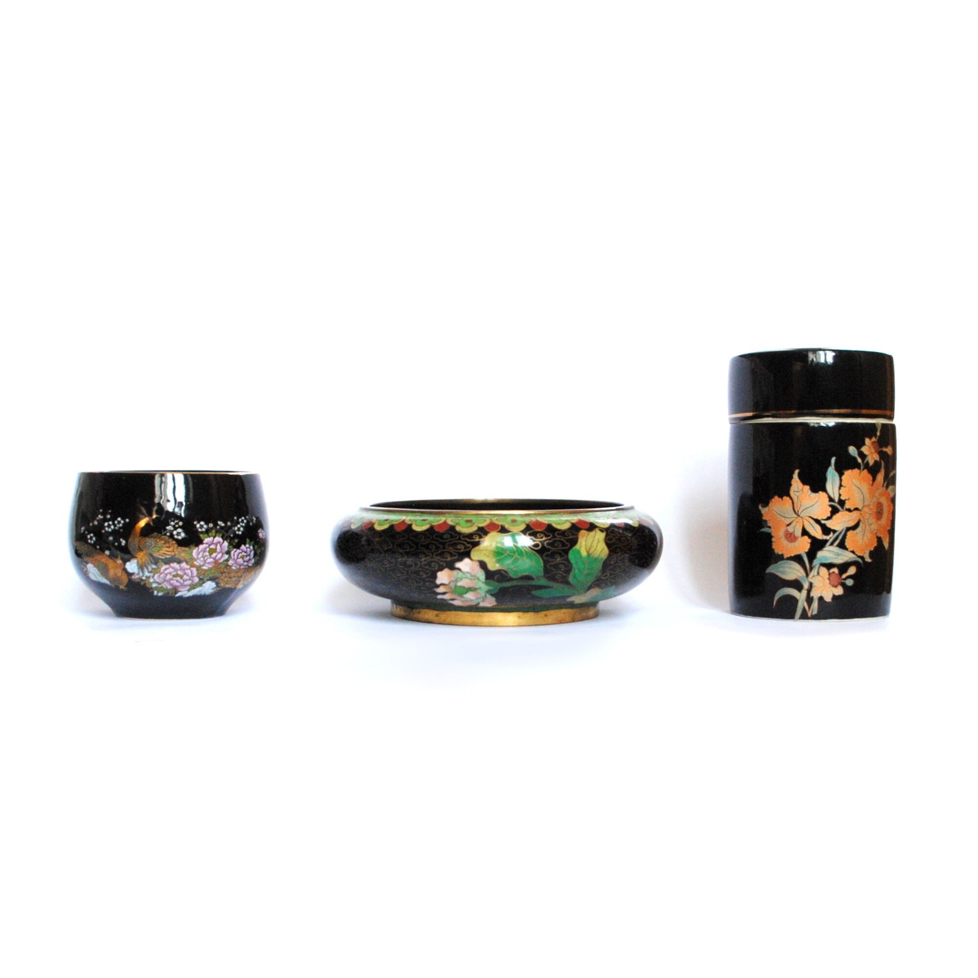 Vintage 3 Céramiques à Décor Végétal Asiatique - Une Coupelle Cloisonnée -Une Tasse Paon Émail Or-Un