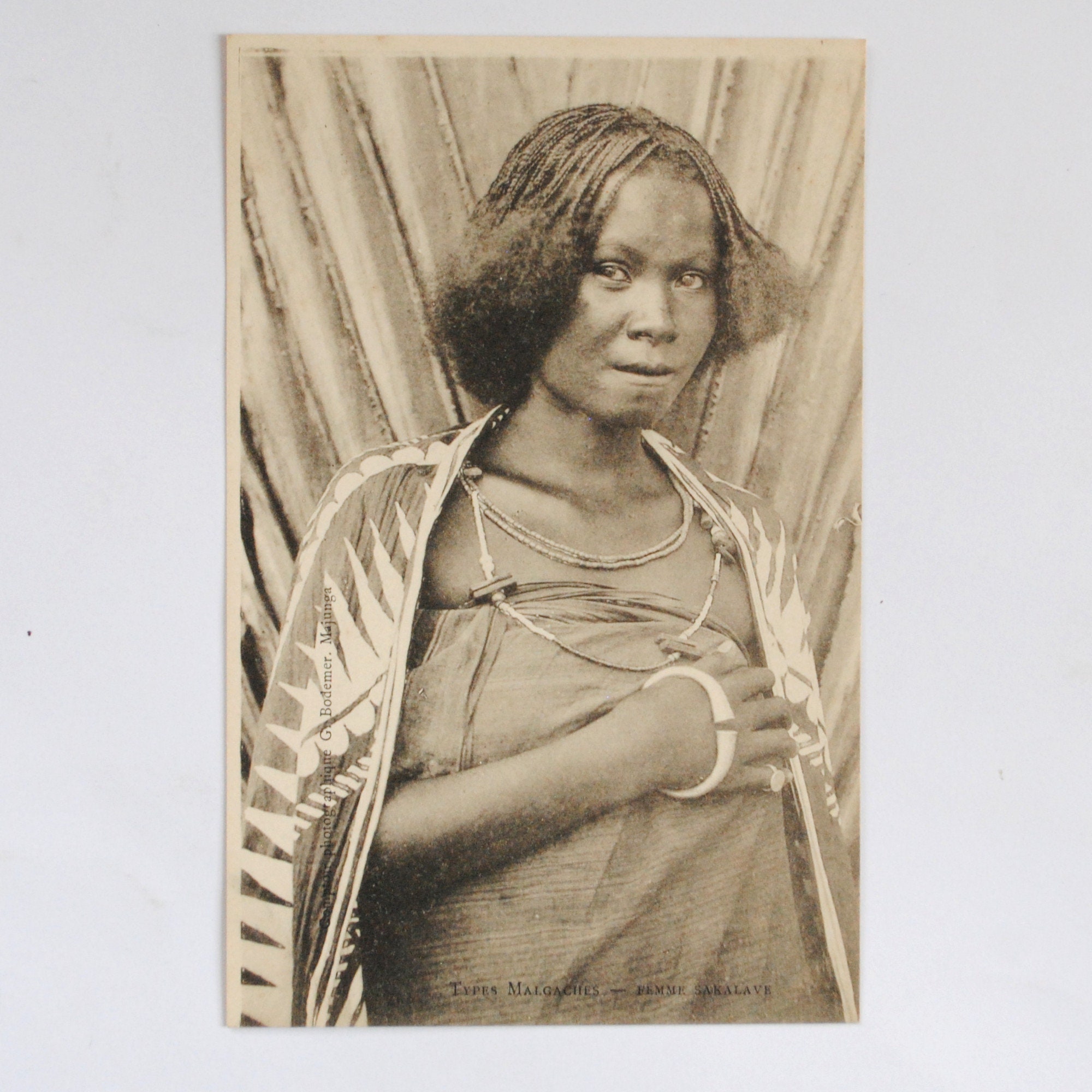 Madagascar/Rare Carte Postale Ancienne/Portrait Jeune Femme Malgache/Femme Sakalave