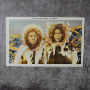 Alaska - rare vintage  milieu du siècle - portrait femmes Inuits  - carte postale ancienne - autochtone - amérindien natif - ref240