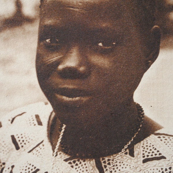 Rare Rwanda  et Afrique  de L'ouest /  2 cartes postales anciennes-portrait enfants africains - photographies ethnographiques B15