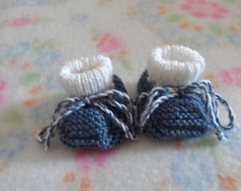 TRICOTES baby BOOTIES size 3 months