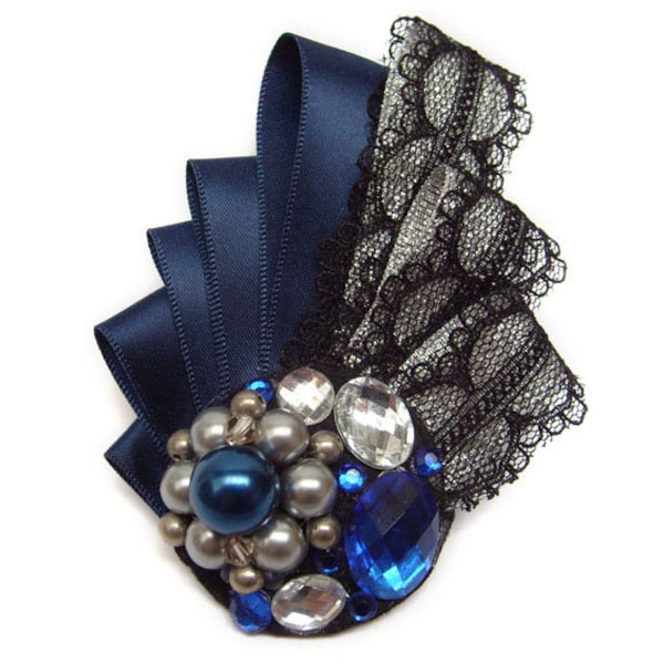 Broche ruban satin dentelle perles bleu argenté noir - perles nacrées