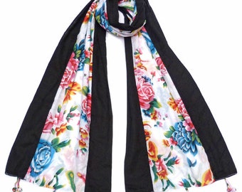 Echarpe - étole légère en coton noir et blanche à motifs fleurs multicolores