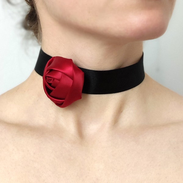 Collier femme choker ras du cou rétro fleur rouge bordeaux satin et noir pin up