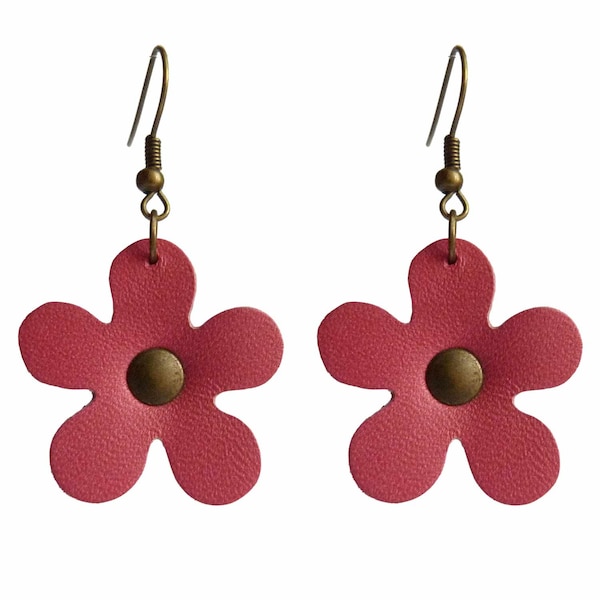 boucles d'oreilles fleur simple , fleur en cuir, cuir rose, doré bronze