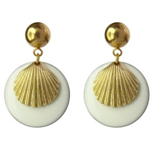 gold stud earrings, stainless steel ear stud, gold shell and creamy white round