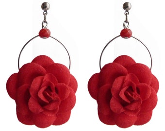 Boucles d'oreilles fleurs rouges - créoles argentées