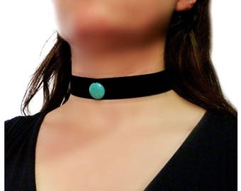 Choker necklace in black velvet gothic style pearl turquoise blue