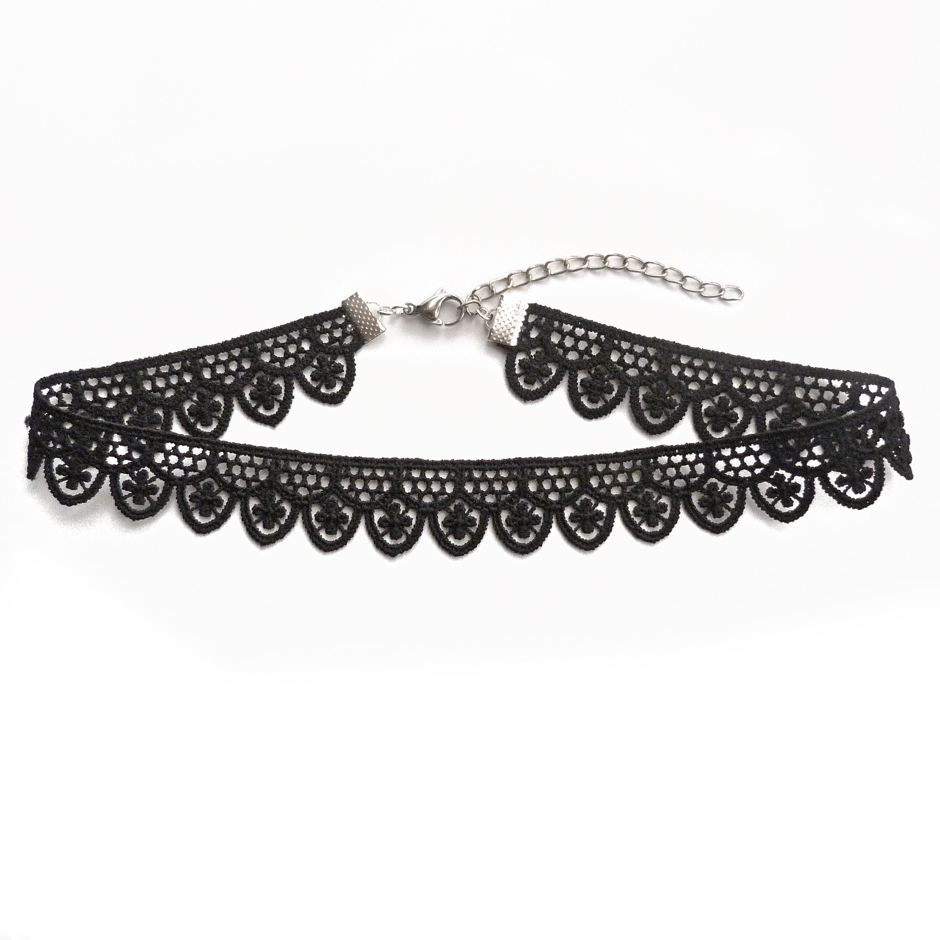 Collier à Clous Gothique | L'Esprit Gothique
