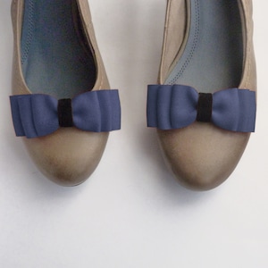 Blue Black Fabric and Velvet Bow Tie Shoe Clips, Classic Retro Style for Party or Daily Wear, 1 Pair
