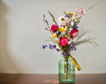 Custom Dried flower bud vase arrangement. Posy of natural British dried flowers. With / without vase. gift bouquet.