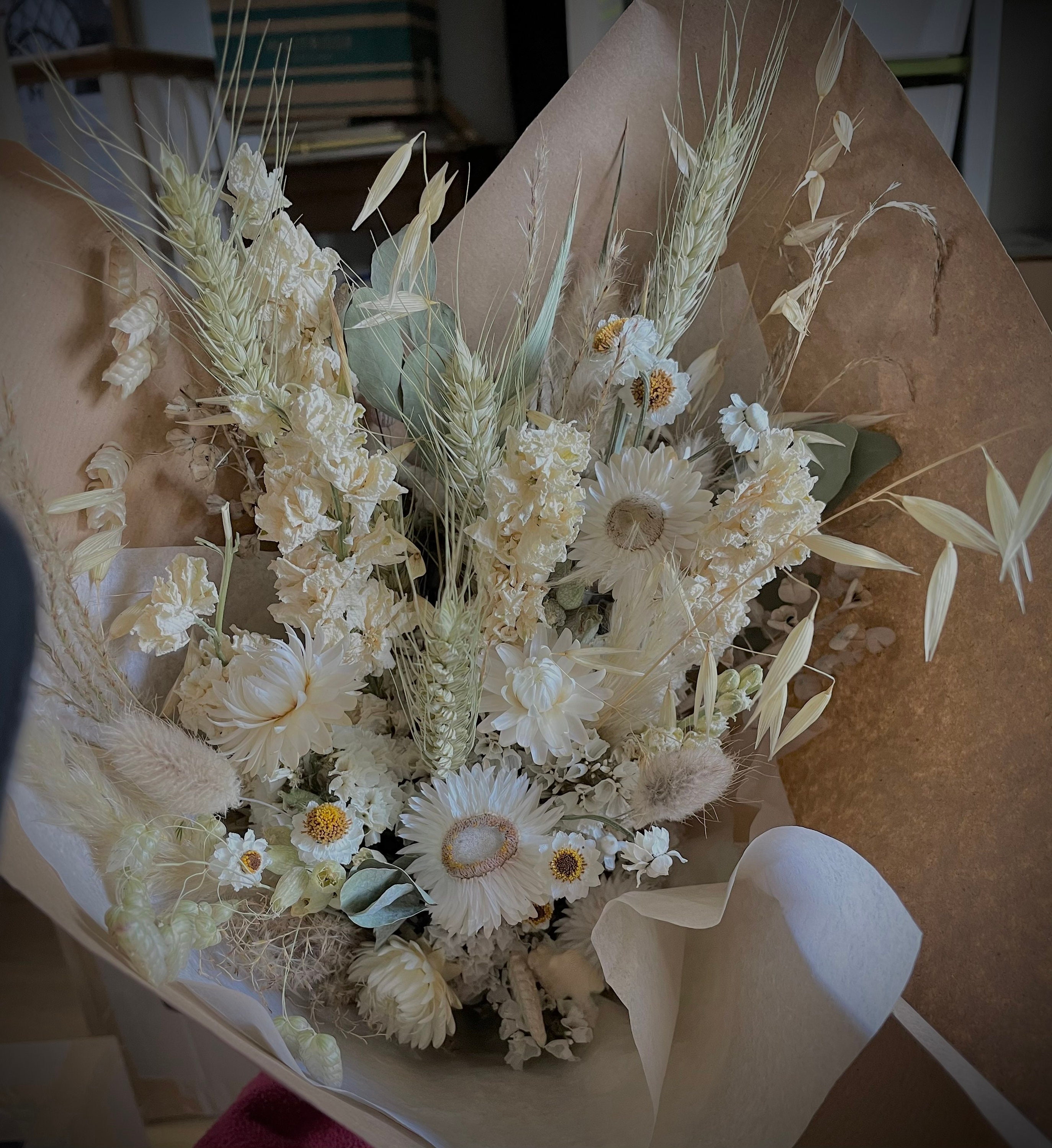Neutral / white dried flower bouquet. British grown naturally dried