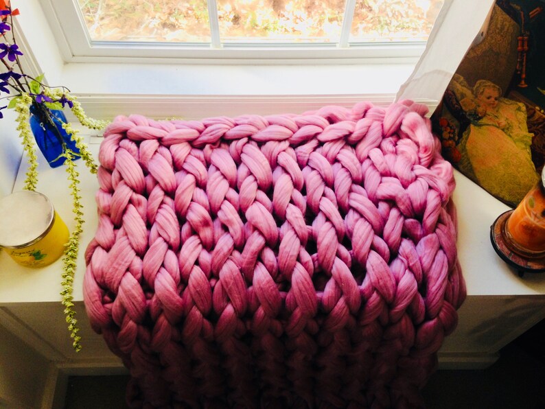 dusty pink chunky knit throw