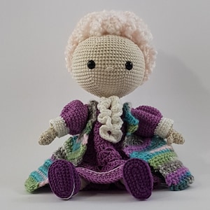 LAURA doll crochet pattern amigurumi pdf