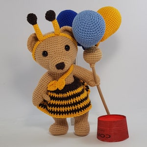 Bear cub disquised as a Bee crochet patern