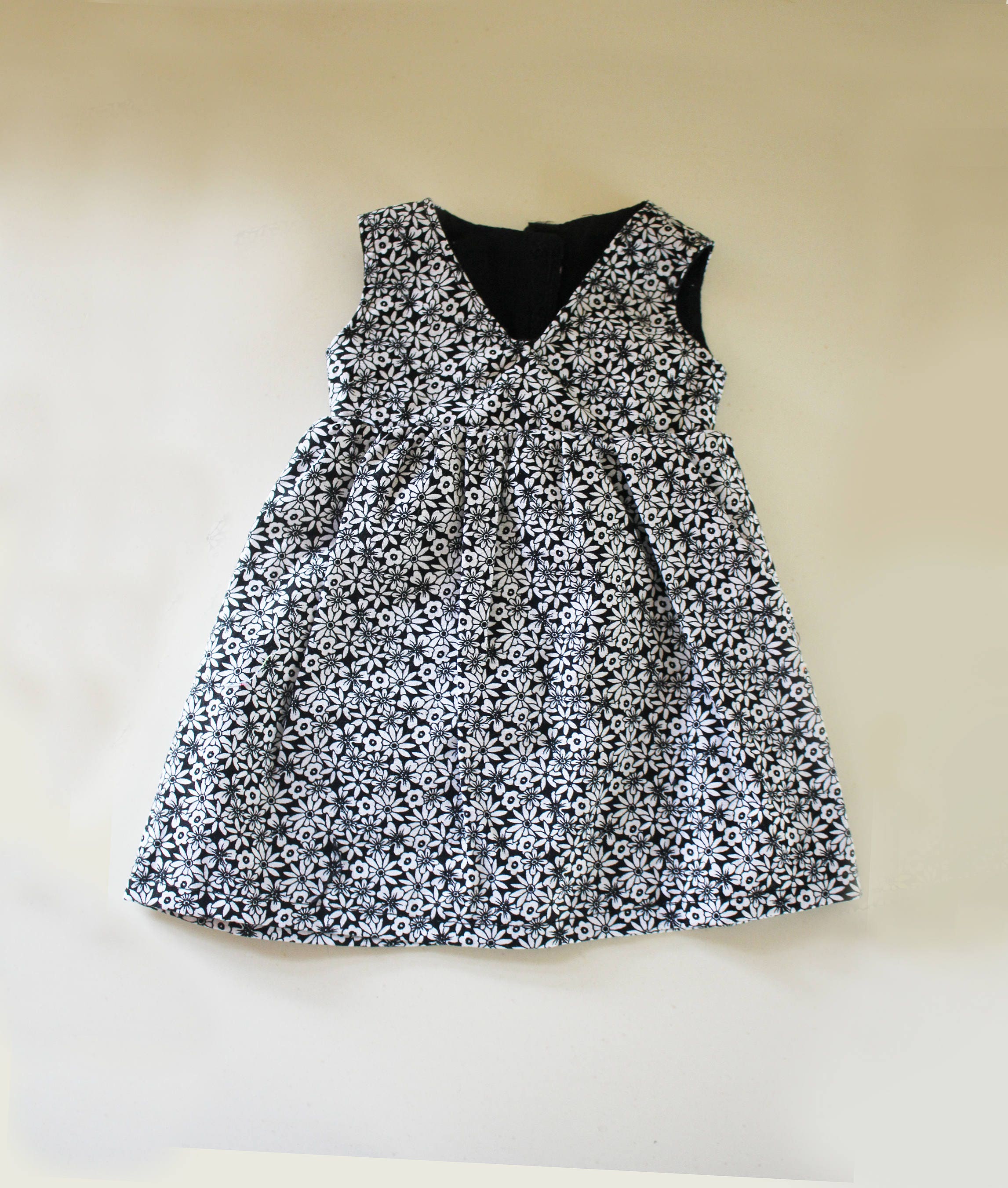 Black and White Floral Dress for 18 Inch Dolls Fits American - Etsy
