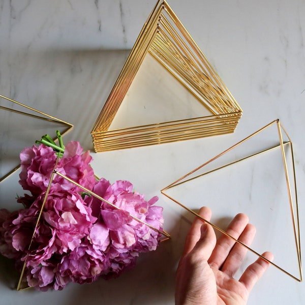 Different Size Gold Tone Tetrahedron Nesting Triangle Centerpieces, Himmeli Triangles, Office Desk, Coffee Table, Mobile, Geometric Ornament