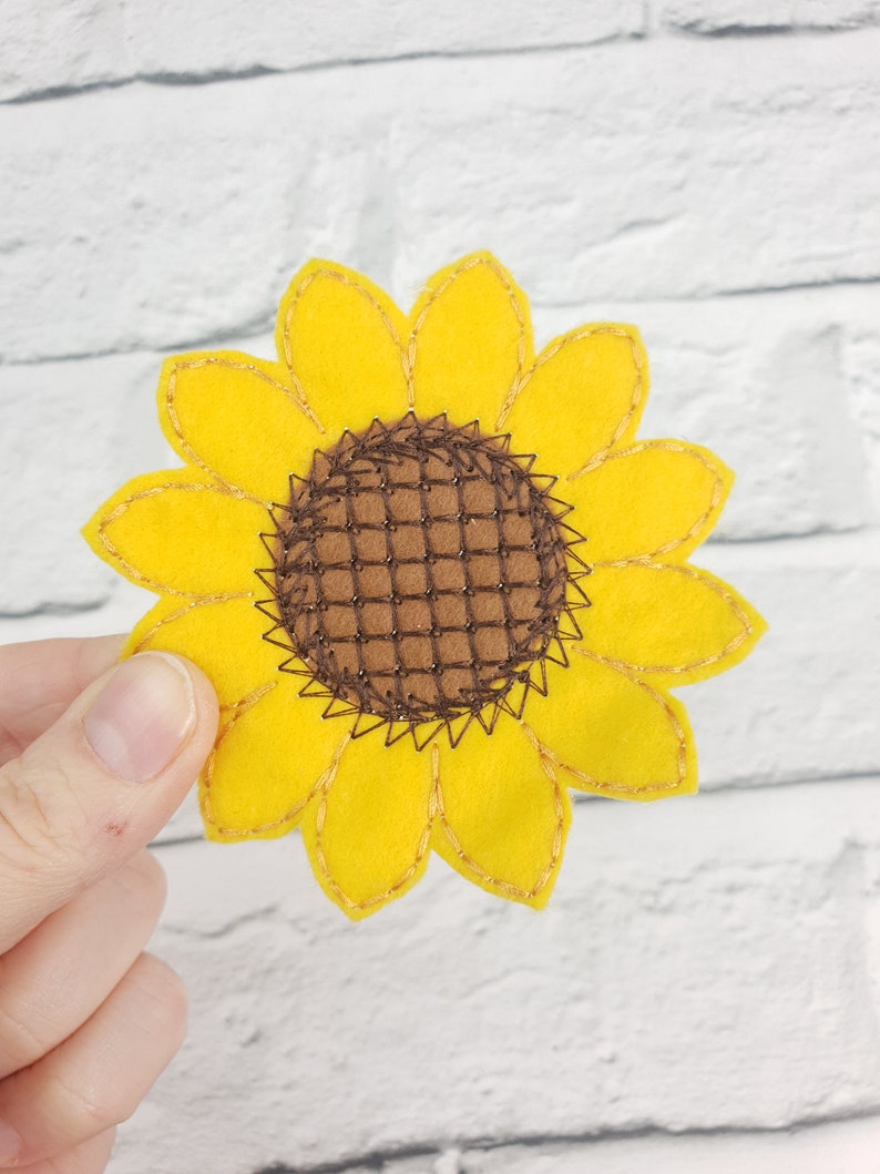 embroidered applique spring patch yellow patch Sew on flower patch,Iron on Sunflower patch