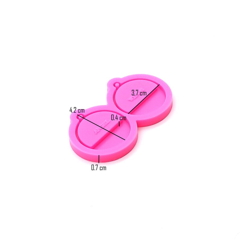 Free Free Round Keychain Mold Svg