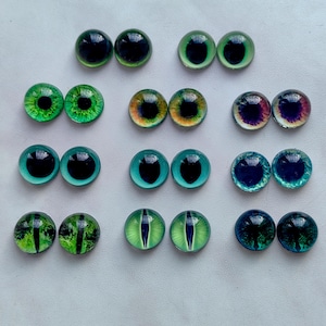 Green eyes for toys 14mm high dome Green cat eyes Green doll eyes Reptile eyes Realistic green eyes Large pupil Round pupil eyes green blue