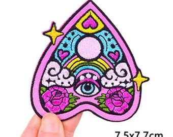 Parche de tabla Ouija, planchette, bordado de bruja, planchado, parche de oráculo, puntada en parche de mochila de magia negra, patrón bordado para chaqueta vaquera