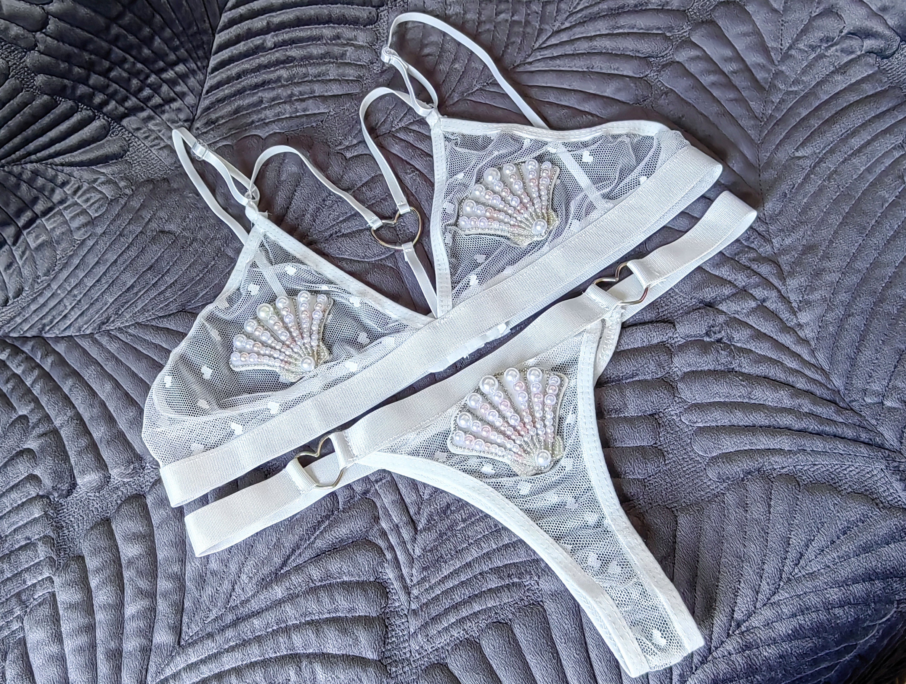 Bralette transparente con parches new arrivals